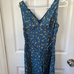 Floral Blue Sleeveless Dress
